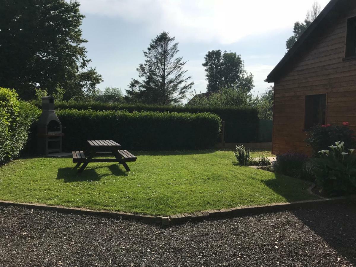 Le Chalet Normand Guilmecourt Exterior photo